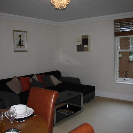Ferienwohnung Canterbury Elms Court Zimmer foto