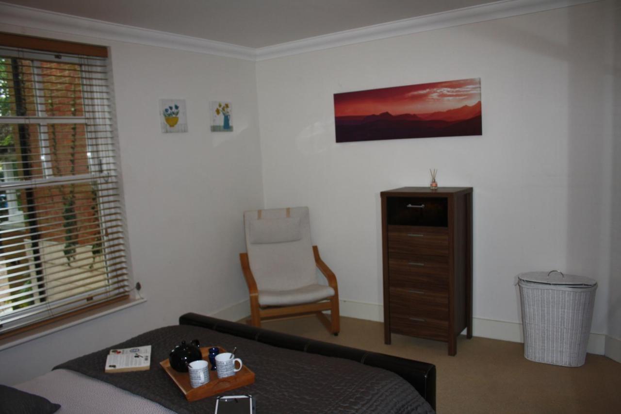 Ferienwohnung Canterbury Elms Court Zimmer foto